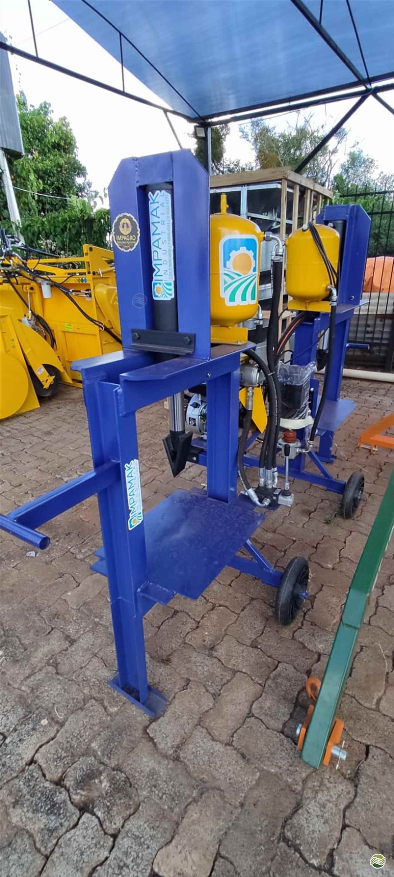 IMPLEMENTOS AGRICOLAS RACHADOR DE LENHA RACHADOR DE LENHA Impagro Soluções Agrícolas AJURICABA RIO GRANDE DO SUL RS